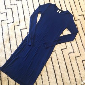 BCBGMAXAZRIA midi light sweater dress